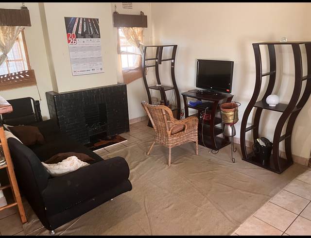 3 BEDROOM FREEHOLD FOR SALE IN SOUTH HILLS